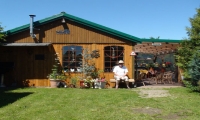 Die Sonne genieen vor der Grillscheune